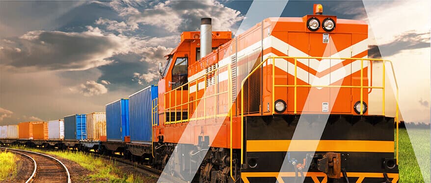 Konteyner taşıyan yük treni